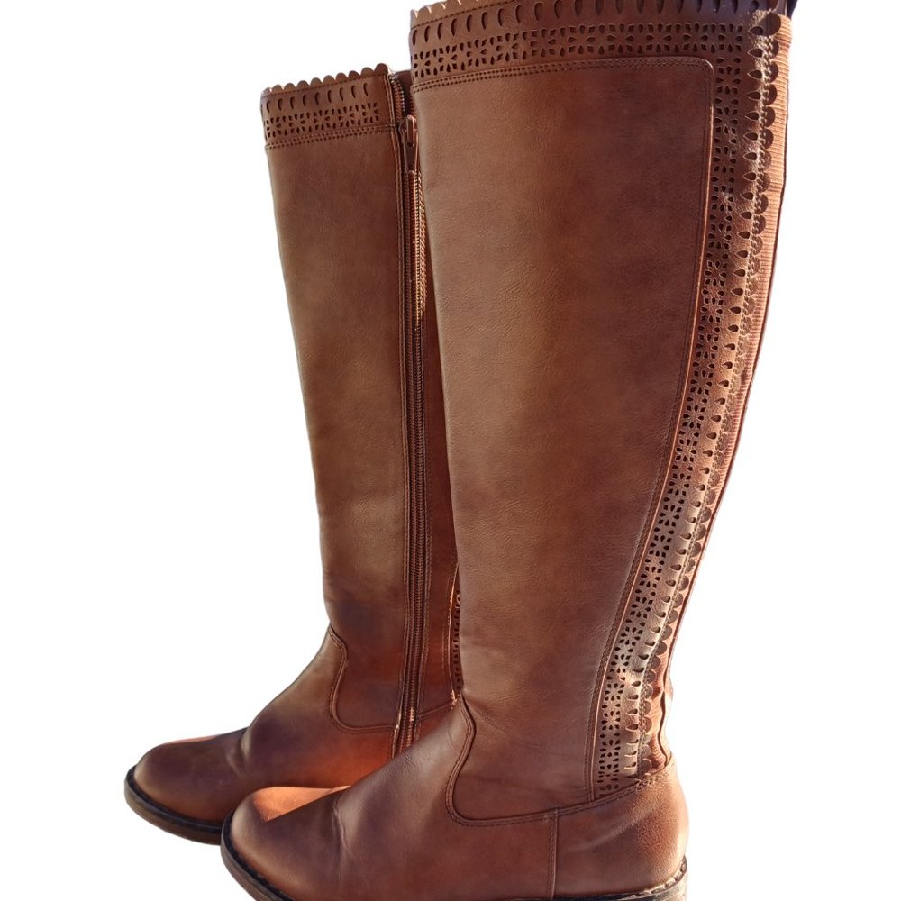 WOMENS NWOT XOXO TALL MANMADE BOOTS SIZE 6